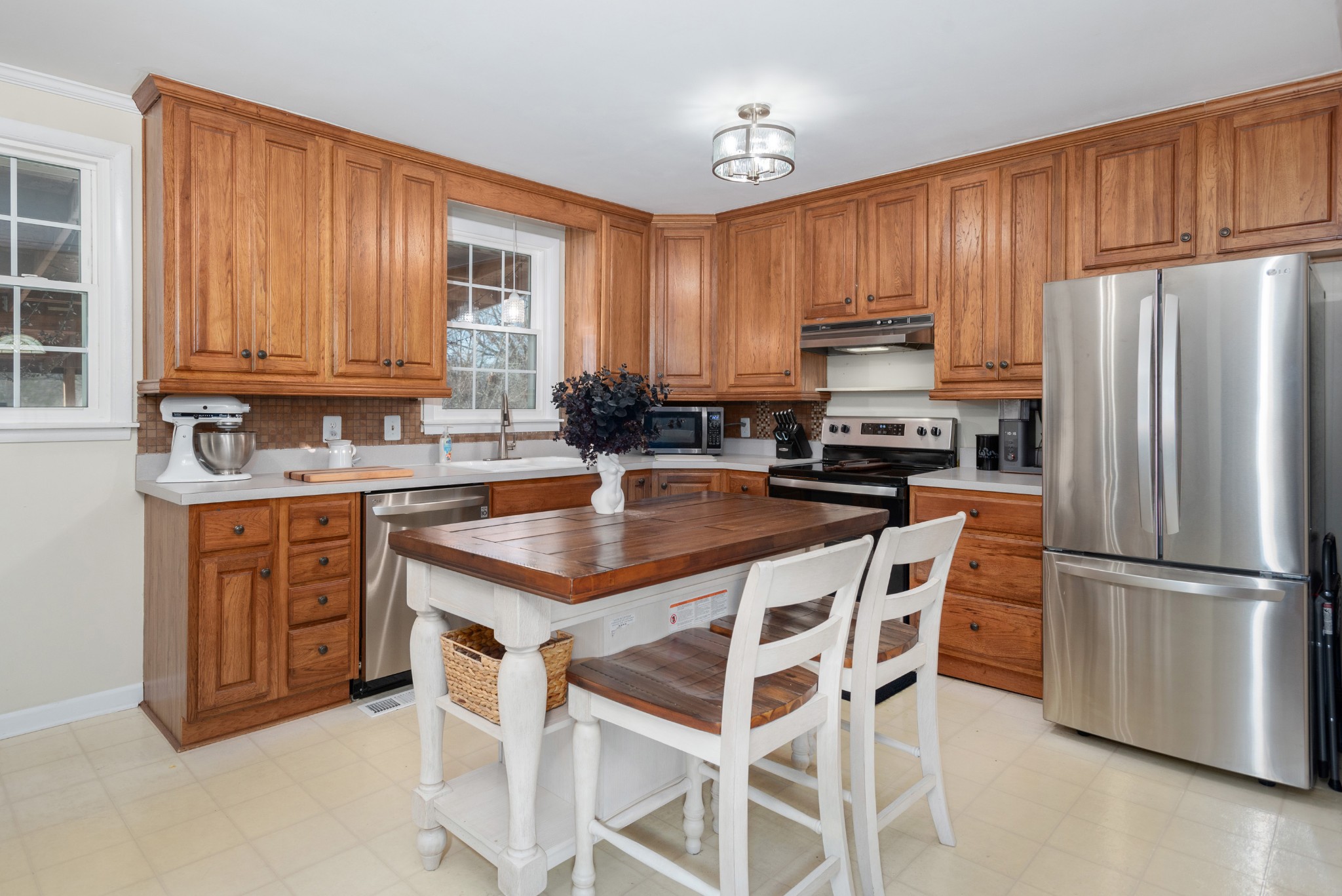144 Dennis Road Hendersonville, TN 37075 - Photo 3 of 33 Gallery Image 3