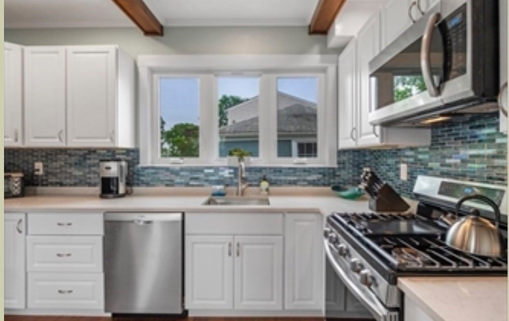 21 Little Nahant Road Nahant, MA 01908 - Photo 12 of 35