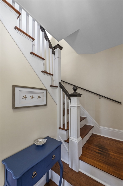 21 Little Nahant Road Nahant, MA 01908 - Photo 6 of 35