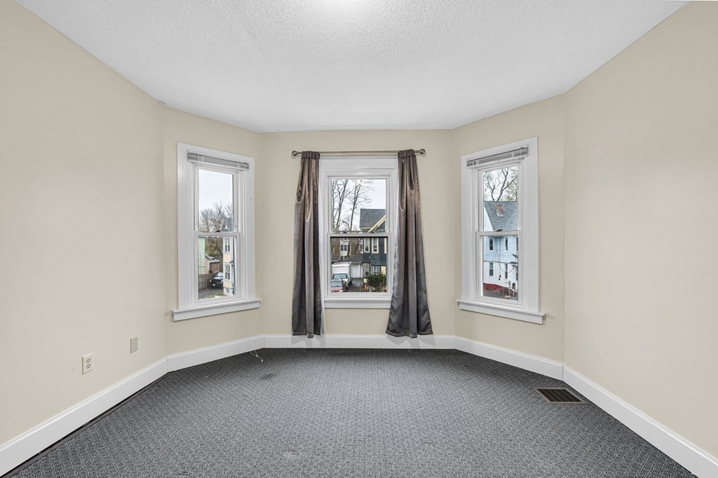 75 Montrose Street Springfield, MA 01109 - Photo 25 of 42 Gallery Image 25