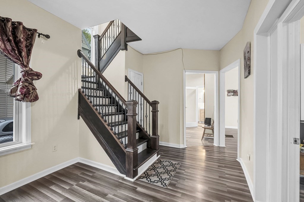 75 Montrose Street Springfield, MA 01109 - Photo 3 of 42 Gallery Image 3