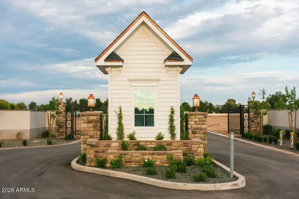 $735,000 | 18454 East Via Del Vinedo, Unit 2, Queen Creek, AZ 85142