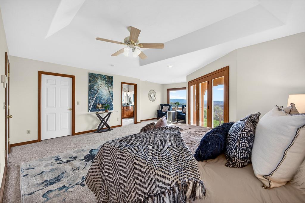 7730 McCourtney Road Lincoln, CA 95648 - Photo 37 of 99 a living room with a bed furniture and a window