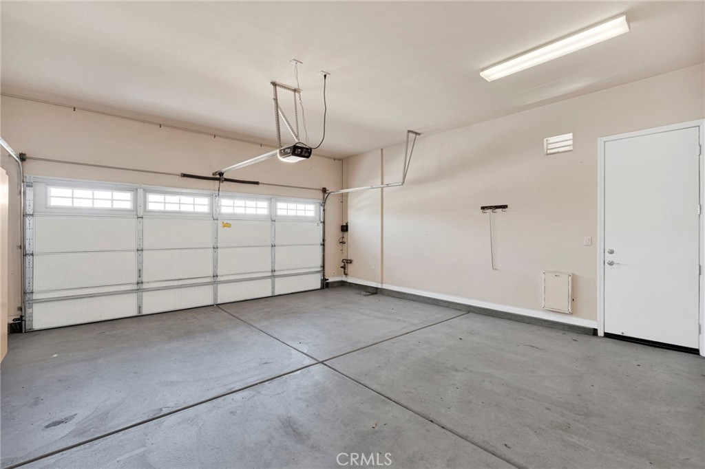 10461 Bridge Haven Road Apple Valley, CA 92308 - Photo 27 of 32