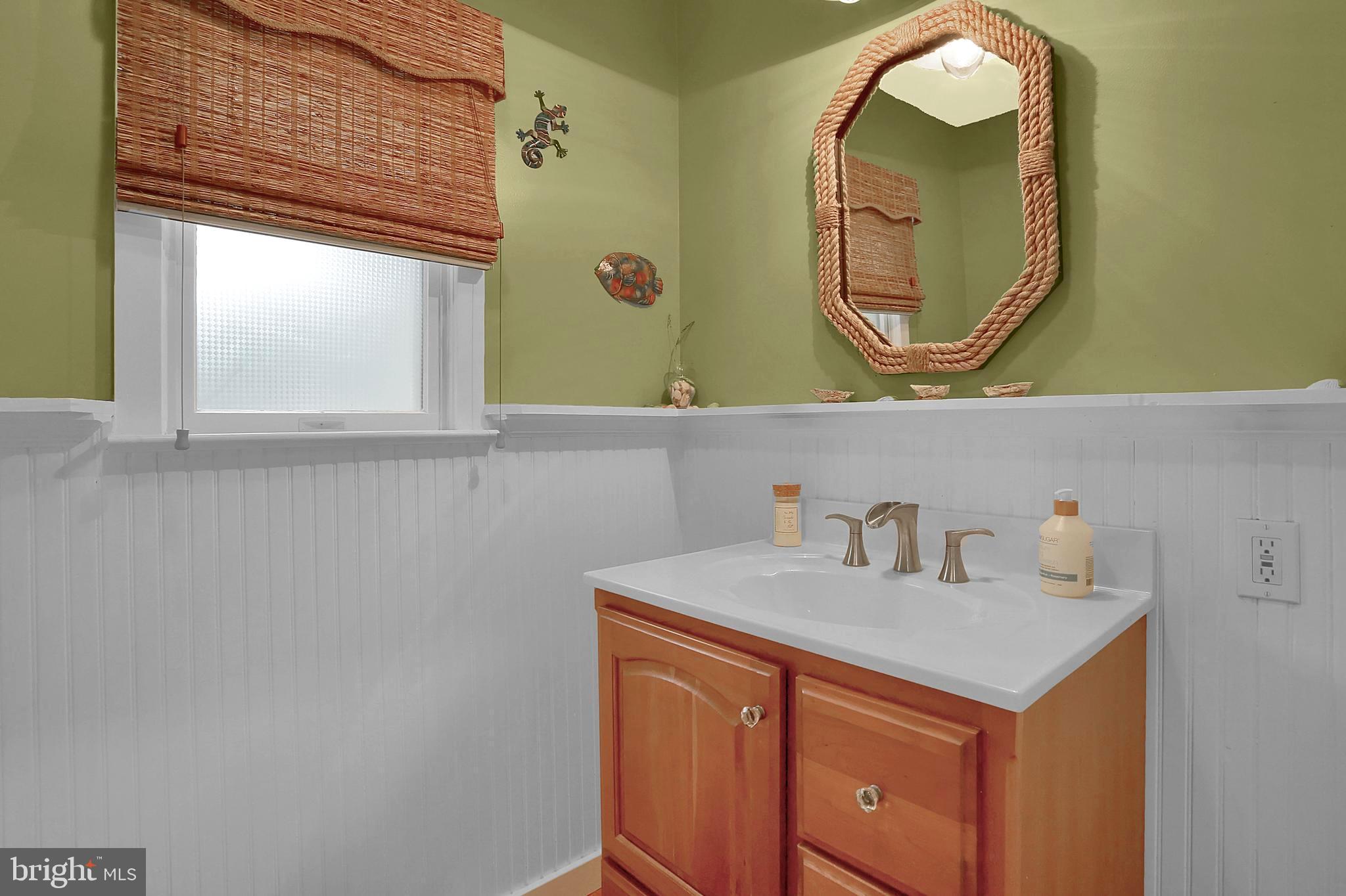 1422 Simpson Ferry Road New Cumberland, PA 17070 - Photo 19 of 35 powder room