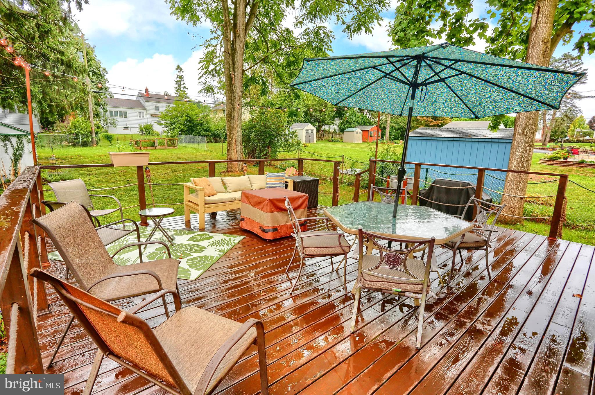 1422 Simpson Ferry Road New Cumberland, PA 17070 - Photo 25 of 35 Gorgeous over-sized deck