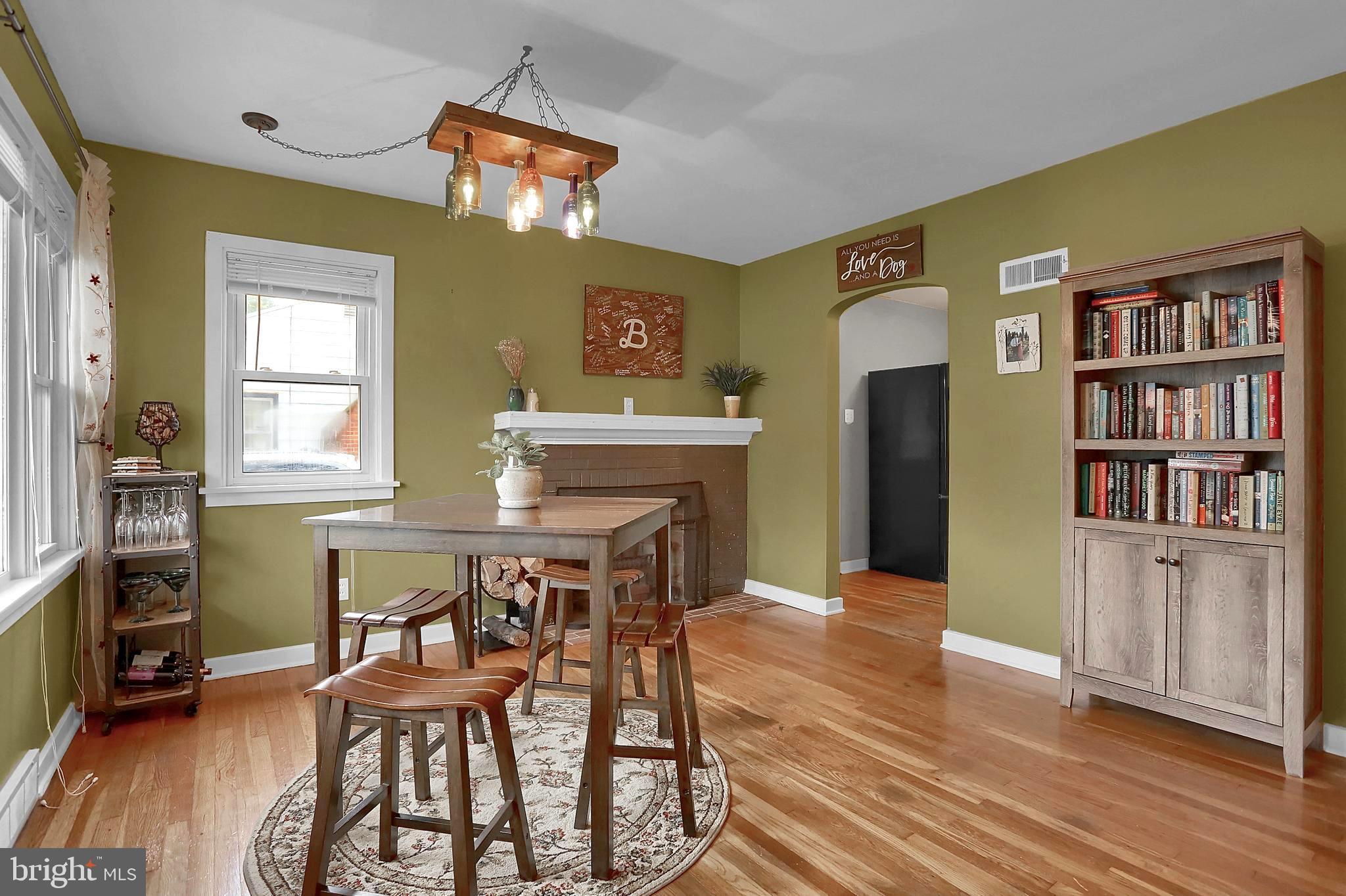 1422 Simpson Ferry Road New Cumberland, PA 17070 - Photo 4 of 35 Dining room