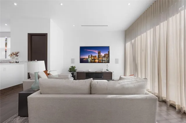 $2,680,000 | 2420 Southwest 24th Street, Miami, FL 33145