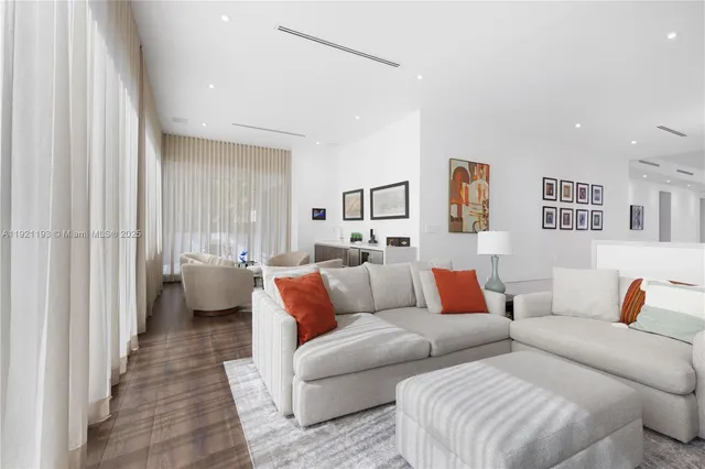 $2,680,000 | 2420 Southwest 24th Street, Miami, FL 33145