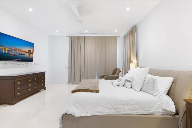 $2,680,000 | 2420 Southwest 24th Street, Miami, FL 33145