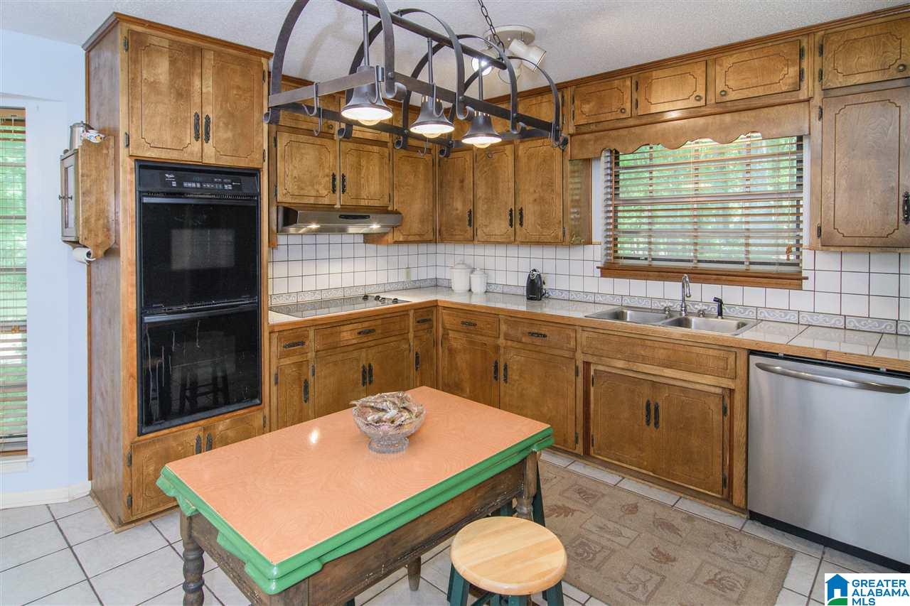 8065 Brookwood Road Pinson, AL 35126 - Photo 9 of 49