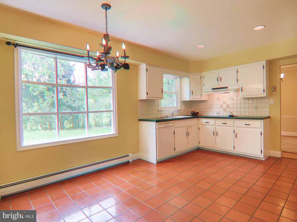 413 Valley View Road Langhorne, PA 19047 - Photo 12 of 40 Gallery Image 12