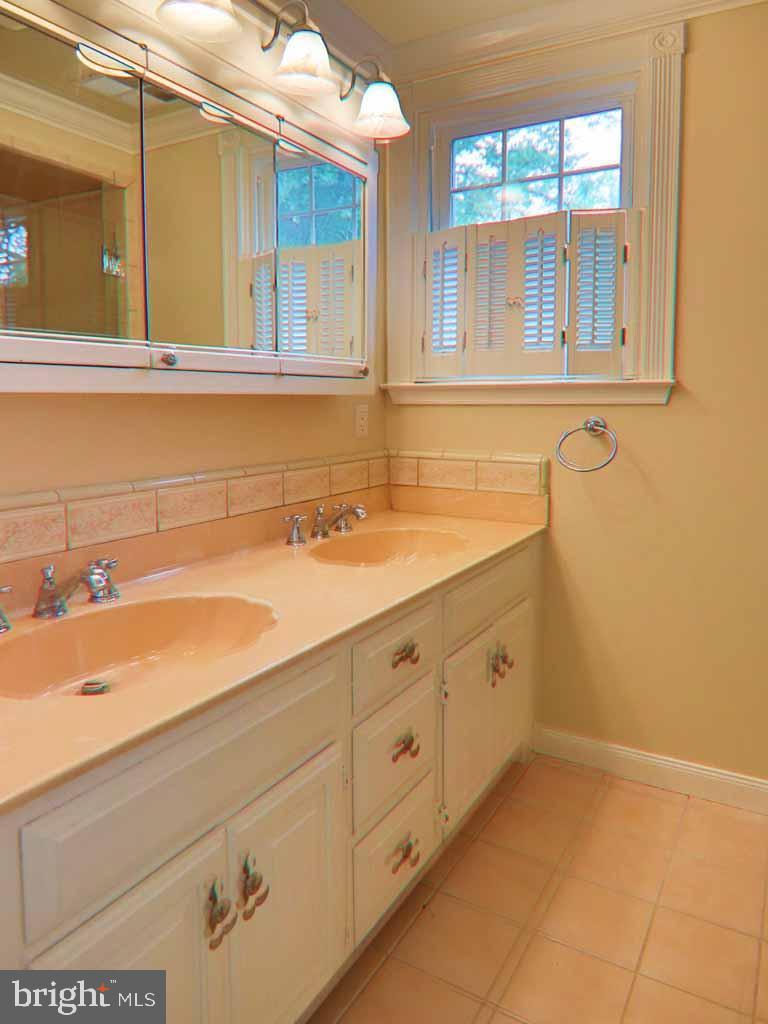 413 Valley View Road Langhorne, PA 19047 - Photo 26 of 40 Gallery Image 26