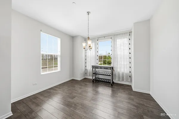 $444,900 | 2985 Madison Drive, Naperville, IL 60564