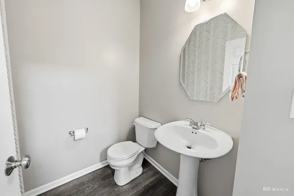 $444,900 | 2985 Madison Drive, Naperville, IL 60564