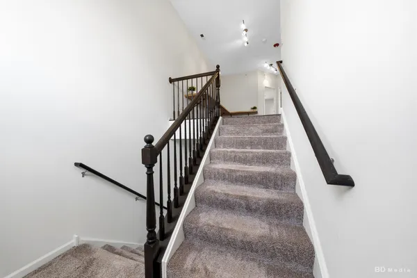 $444,900 | 2985 Madison Drive, Naperville, IL 60564