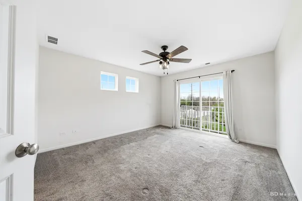 $444,900 | 2985 Madison Drive, Naperville, IL 60564