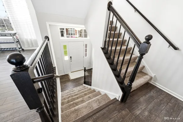 $444,900 | 2985 Madison Drive, Naperville, IL 60564