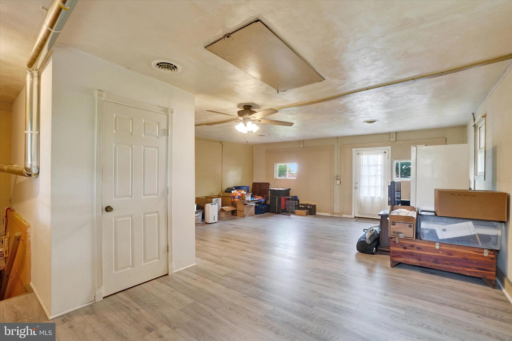 4683 East Prospect Road York, PA 17406 - Photo 17 of 28 Gallery Image 17