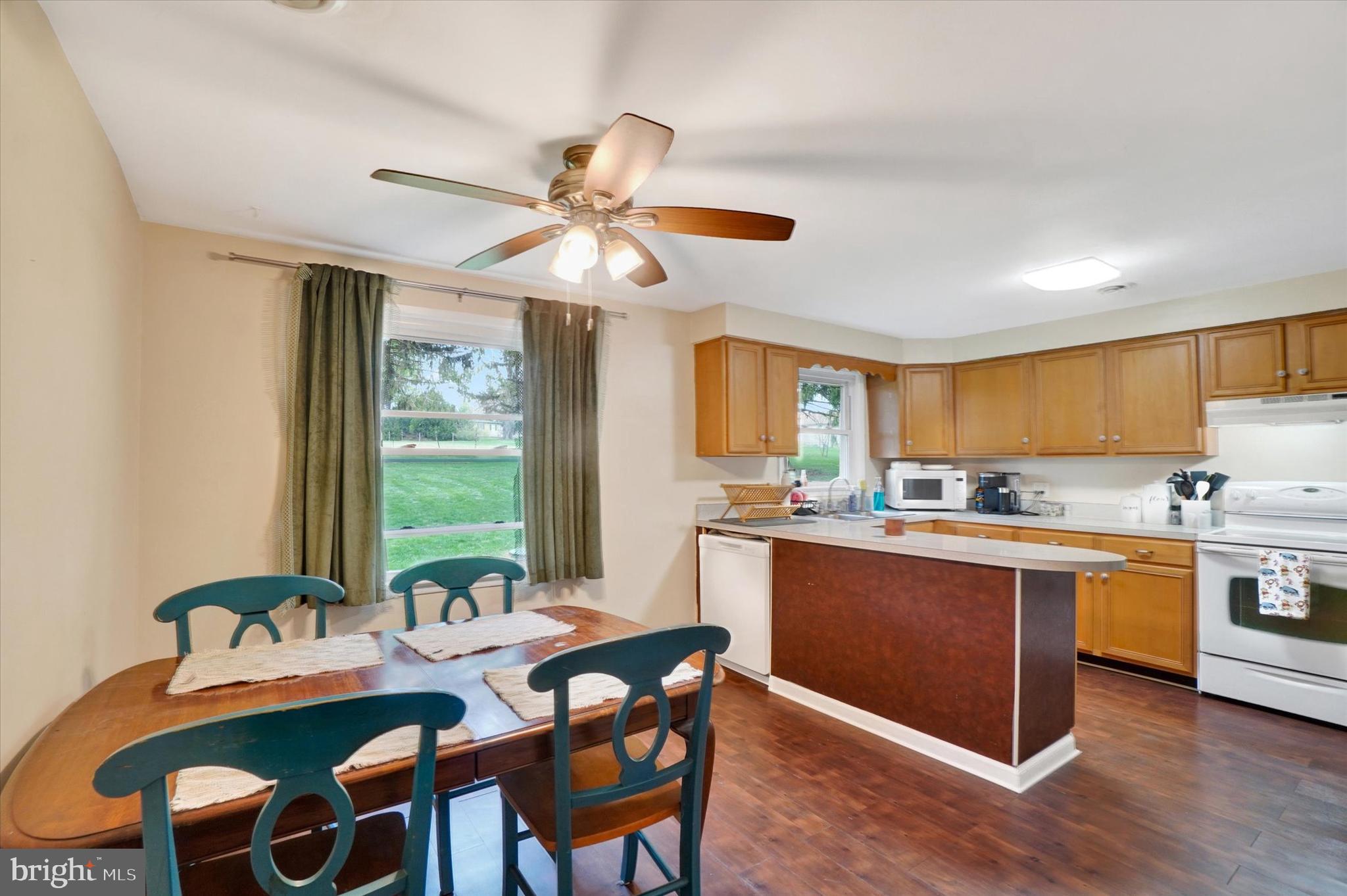 4683 East Prospect Road York, PA 17406 - Photo 9 of 28 Gallery Image 9