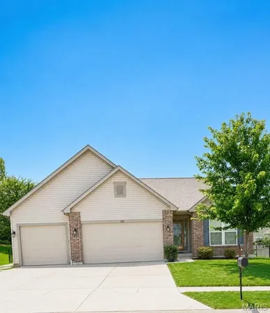 $424,900 | 106 Crystal Creek Court, Wentzville, MO 63385