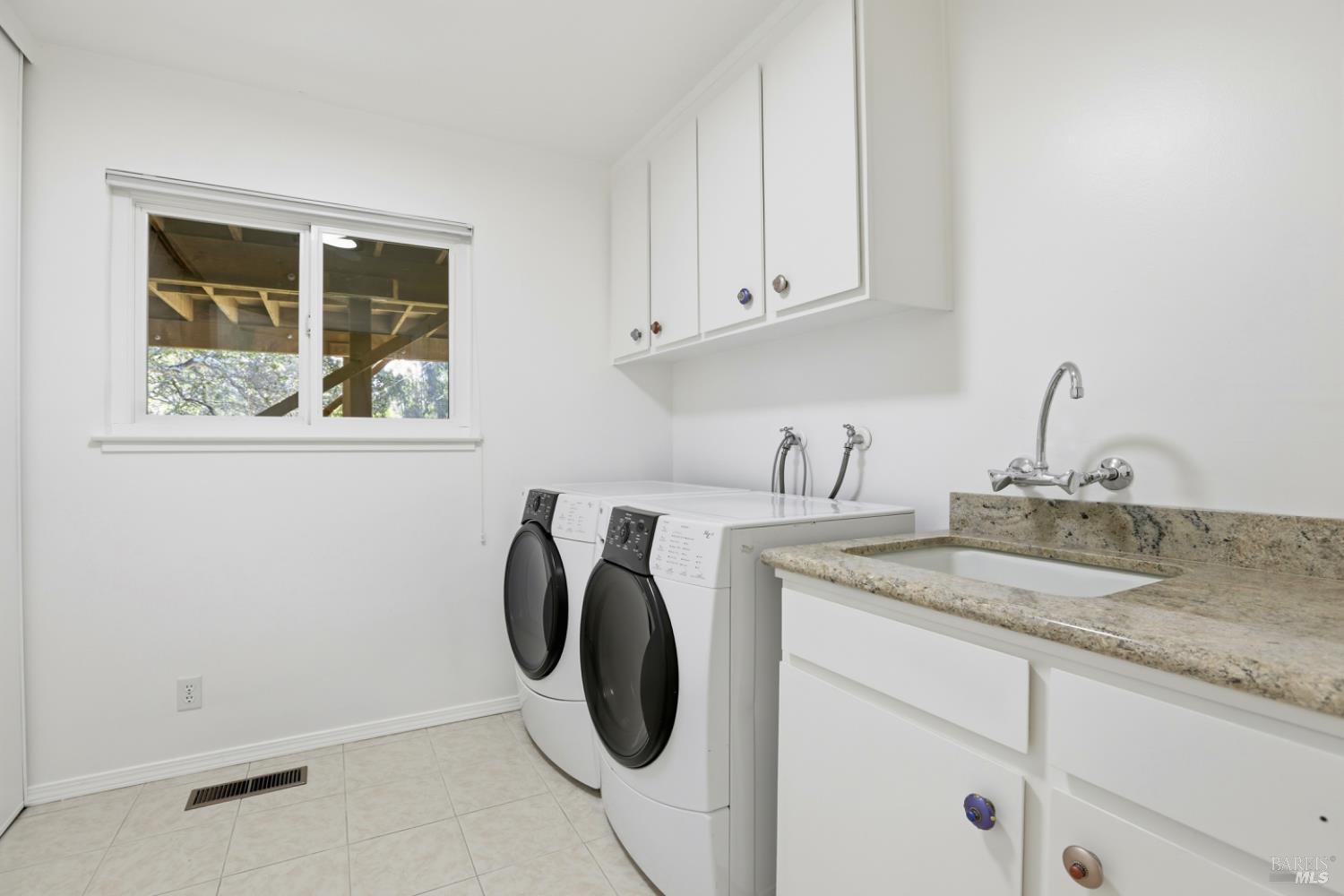 307 Summit Avenue San Rafael, CA 94901 - Photo 21 of 30