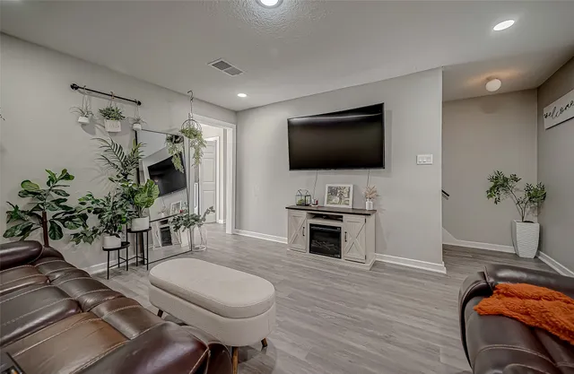 $319,900 | 1408 Edward Drive, South Houston, TX 77587