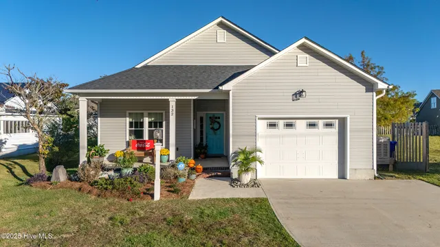 $515,000 | 132 Chadwick Road, Beaufort, NC 28516