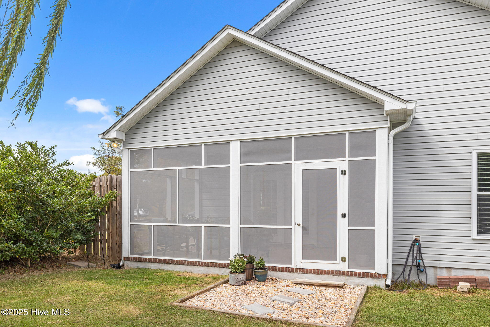 132 Chadwick Road Beaufort, NC 28516 - Photo 23 of 39 screenporch