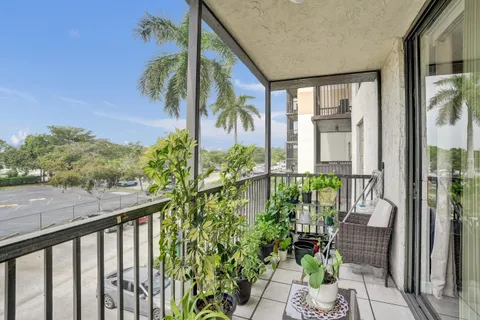 $150,000 | 5570 Northwest 44th Street, Unit 305A, Lauderhill, FL 33319