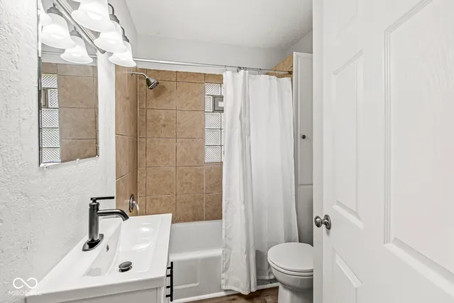 $229,900 | 1305 Lawrence Avenue, Indianapolis, IN 46227