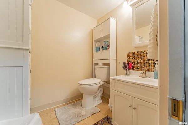 $143,000 | 2354 Railsplitter Avenue, Lincoln, IL 62656