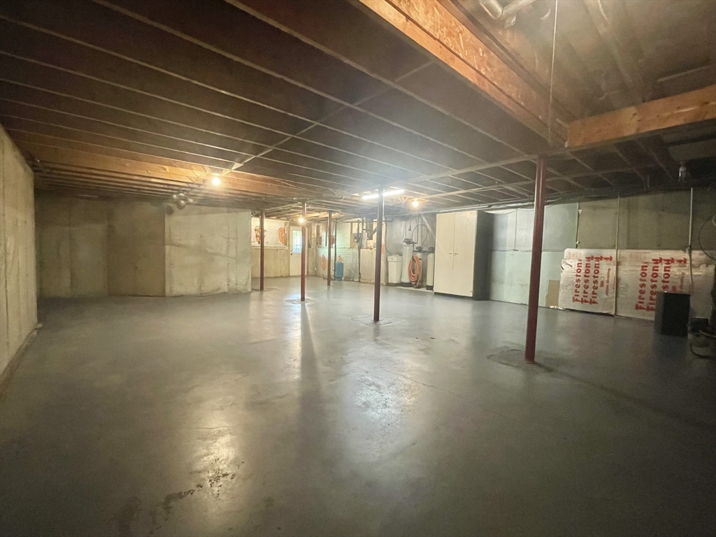 43 Tower Hill Road Brimfield, MA 01010 - Photo 34 of 36 a view of a hall with wooden floor