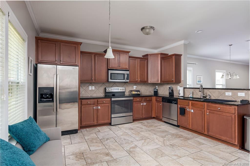 8411 Lustre Road Charlotte, NC 28215 - Photo 9 of 22