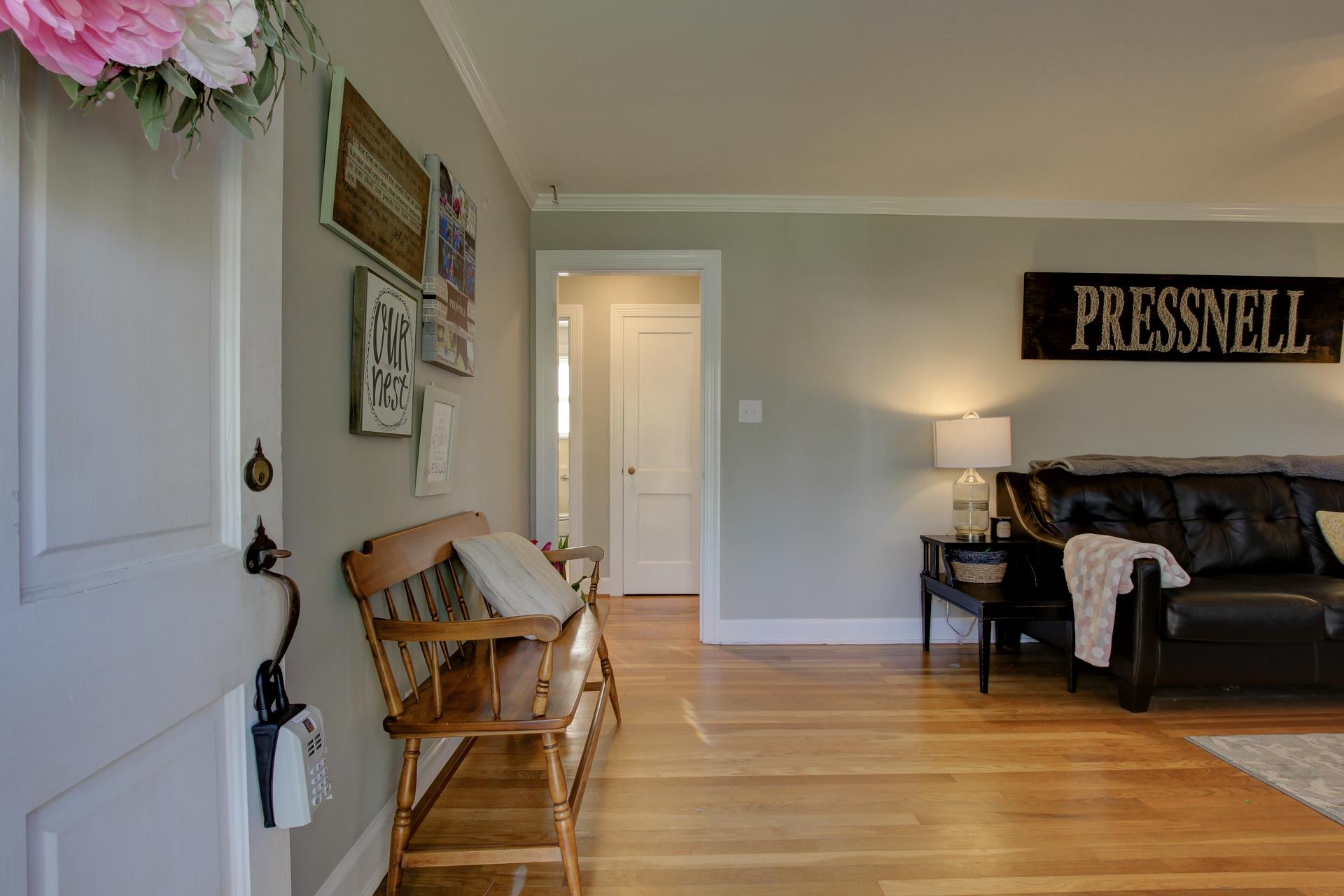 1665 Valley Road Clarksville, TN 37043 - Photo 4 of 30 Gallery Image 4