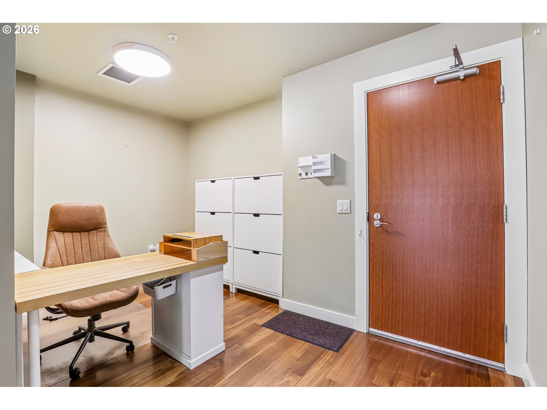 841 Southwest Gaines Street, Unit 335 Portland, OR 97239 - Photo 9 of 35