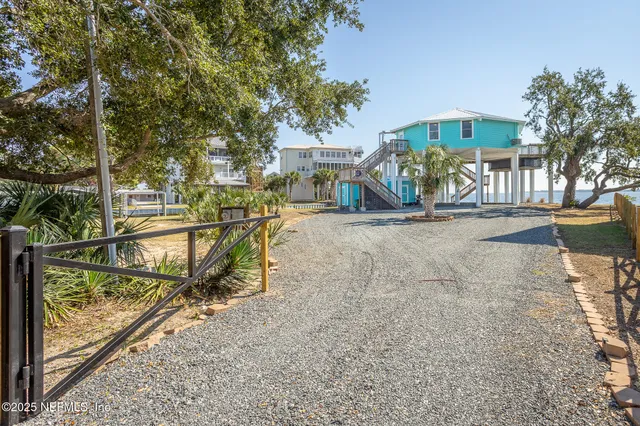 a view of a park with bench