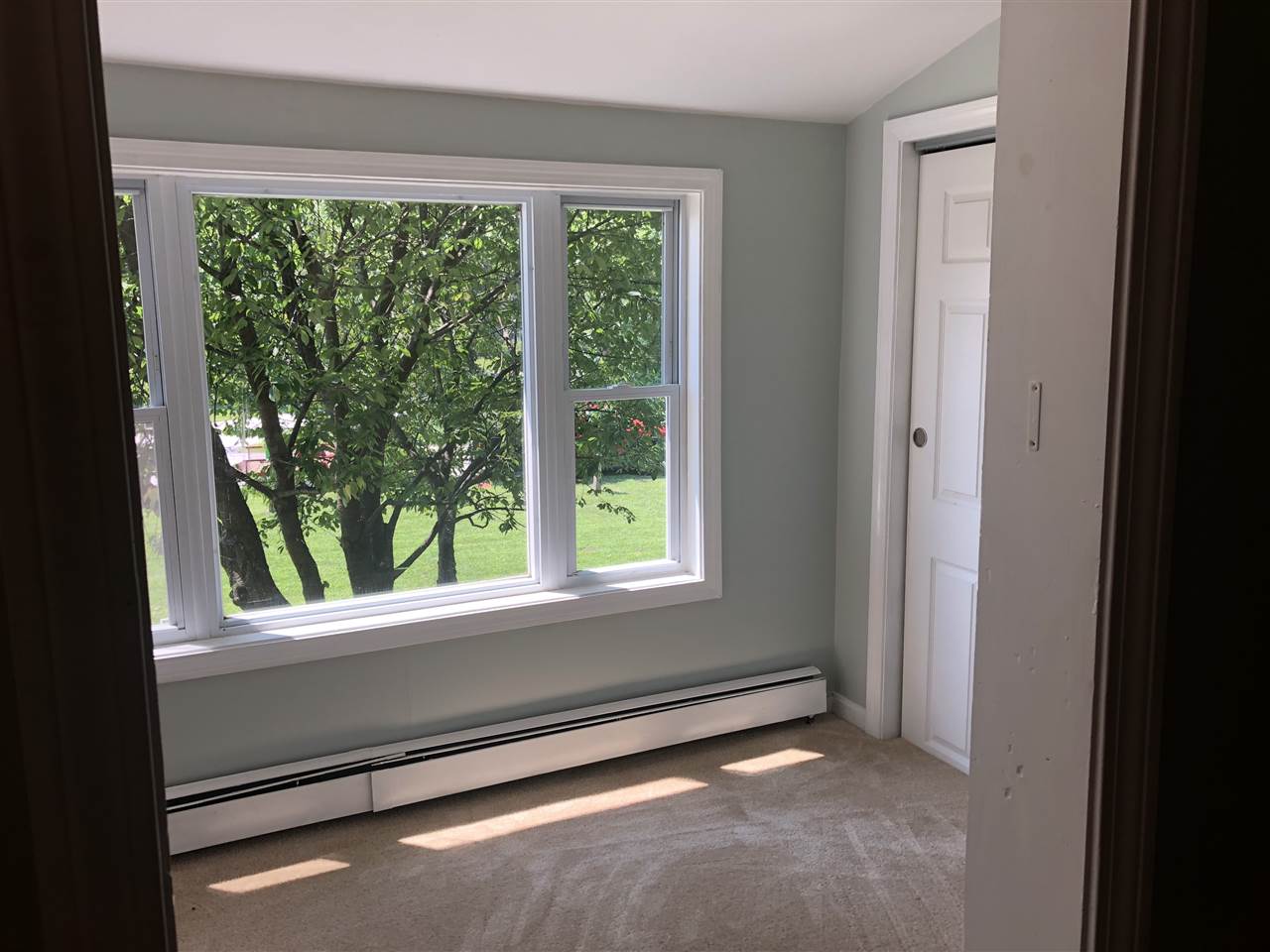113 Cottage Road Manchester, NH 03103 - Photo 18 of 34 Gallery Image 18