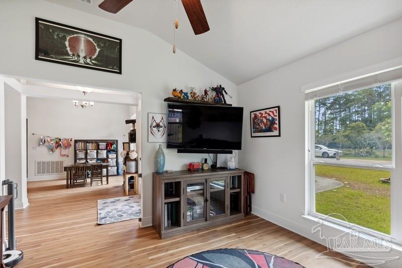 3298 Main Street Navarre, FL 32566 - Photo 3 of 19