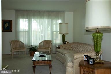 15035 Wellwood Road Silver Spring, MD 20905 - Photo 1 of 21 Living Room
