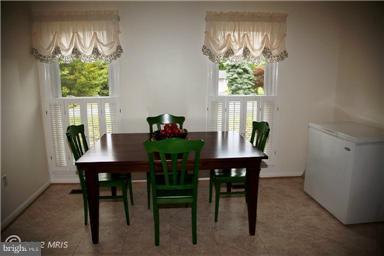 15035 Wellwood Road Silver Spring, MD 20905 - Photo 15 of 21 Eating Area Kitchen