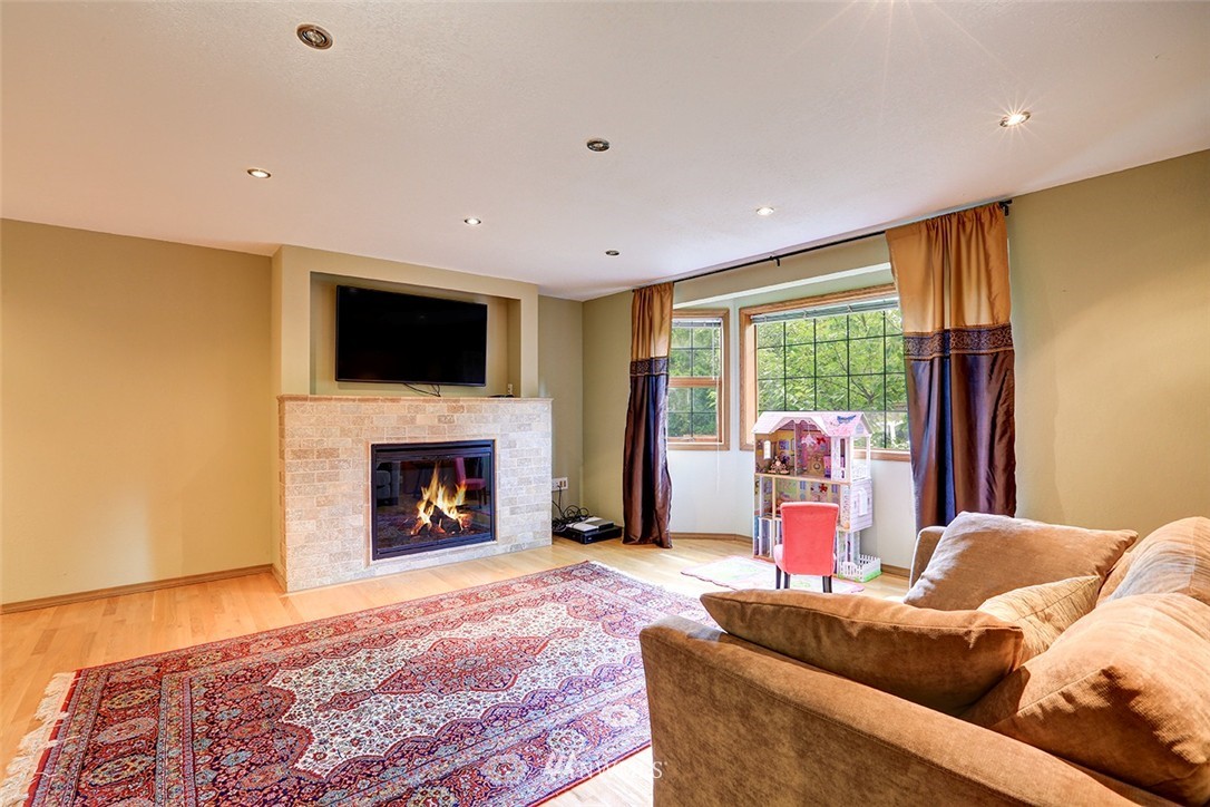 2425 243rd Place Southwest Bothell, WA 98021 - Photo 17 of 20