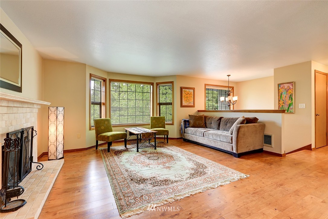 2425 243rd Place Southwest Bothell, WA 98021 - Photo 4 of 20