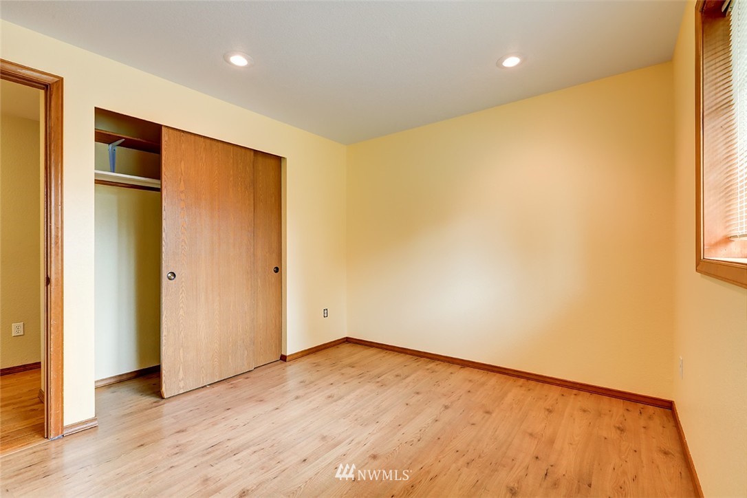 2425 243rd Place Southwest Bothell, WA 98021 - Photo 10 of 20