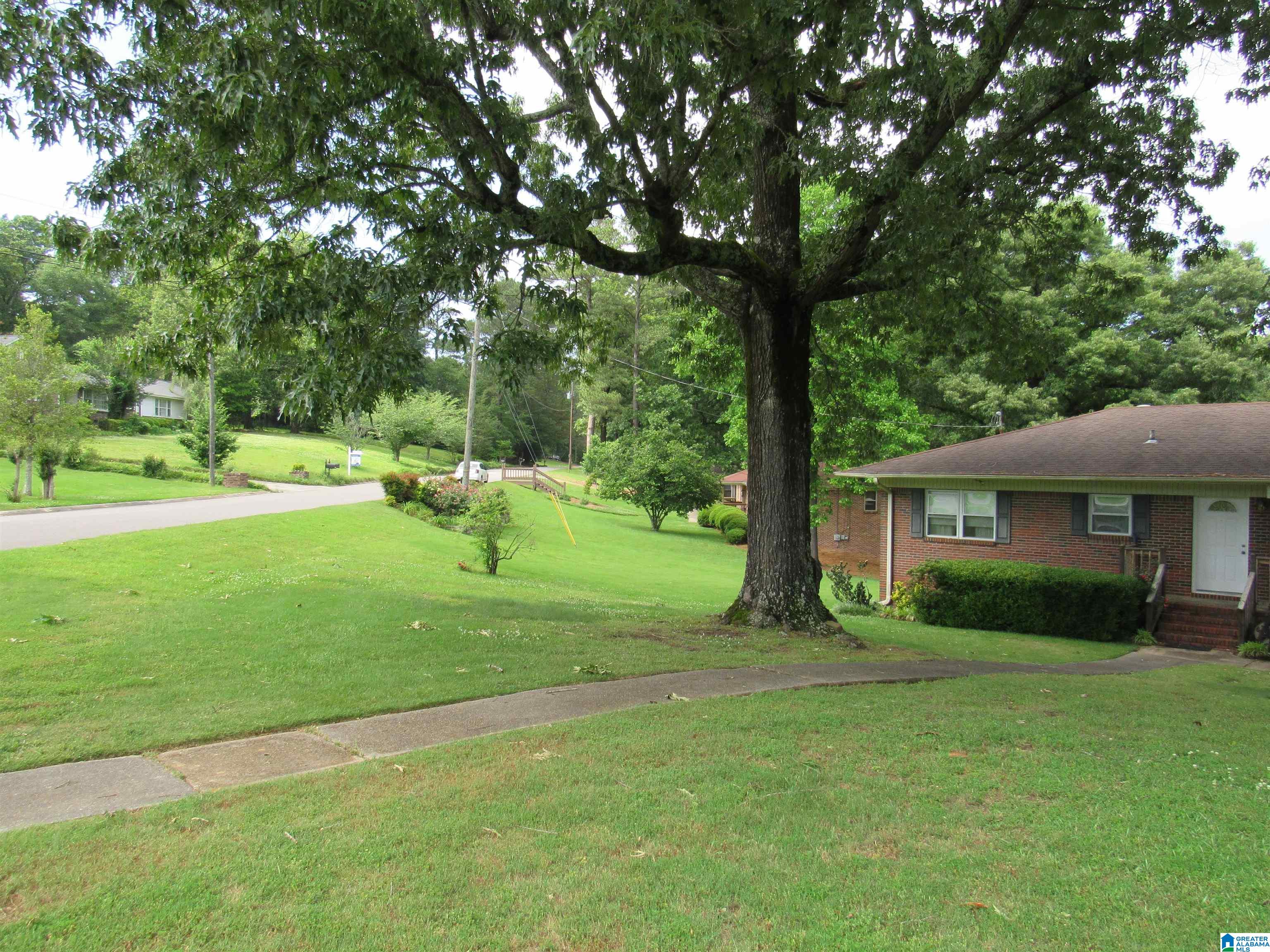 7100 Rowan Road Leeds, AL 35094 - Photo 2 of 20