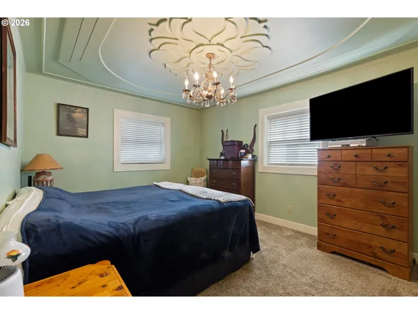 $585,000 | 1365 Southeast Overlook Avenue, Roseburg, OR 97470