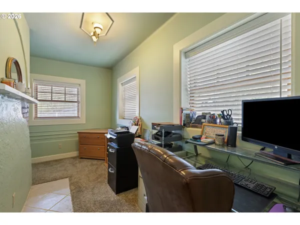 $585,000 | 1365 Southeast Overlook Avenue, Roseburg, OR 97470