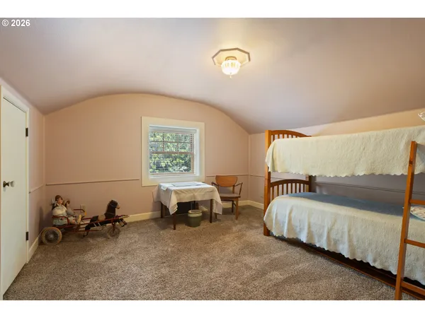 $585,000 | 1365 Southeast Overlook Avenue, Roseburg, OR 97470