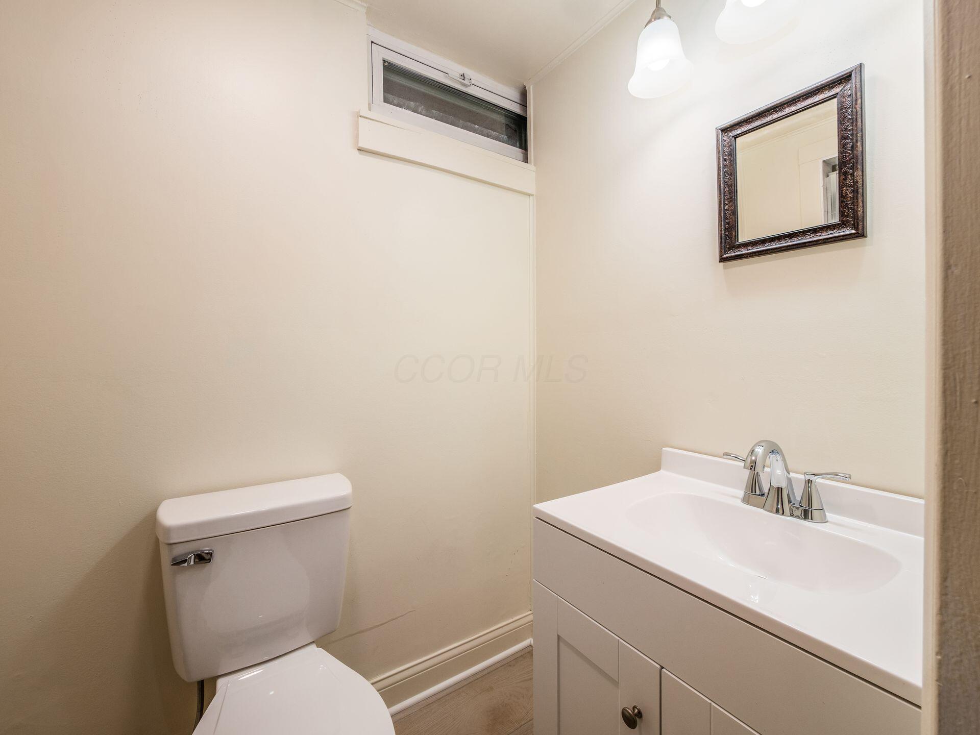 2569 Chester Road Upper Arlington, OH 43221 - Photo 32 of 52 Lower Full Bath
