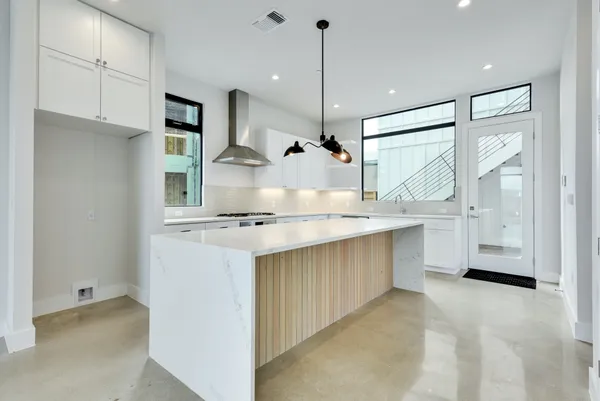 $4,500 | 2517 Philomena Street, Austin, TX 78723